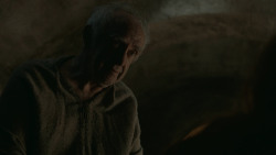 extant_GameOfThrones_6x01-TheRedWoman_2537
