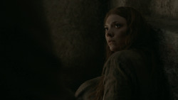 extant_GameOfThrones_6x01-TheRedWoman_2553