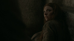 extant_GameOfThrones_6x01-TheRedWoman_2555