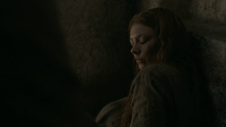 extant_GameOfThrones_6x01-TheRedWoman_2561