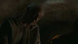 extant_GameOfThrones_6x01-TheRedWoman_2569