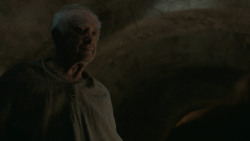 extant_GameOfThrones_6x01-TheRedWoman_2575