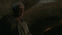 extant_GameOfThrones_6x01-TheRedWoman_2576