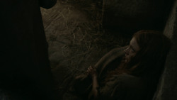 extant_GameOfThrones_6x01-TheRedWoman_2585