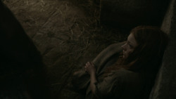 extant_GameOfThrones_6x01-TheRedWoman_2587