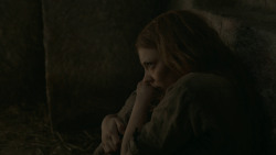 extant_GameOfThrones_6x01-TheRedWoman_2595