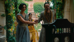 extant_GameOfThrones_6x01-TheRedWoman_2651