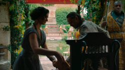 extant_GameOfThrones_6x01-TheRedWoman_2658