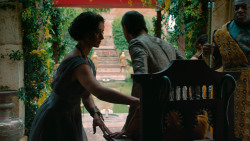 extant_GameOfThrones_6x01-TheRedWoman_2660