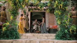 extant_GameOfThrones_6x01-TheRedWoman_2667