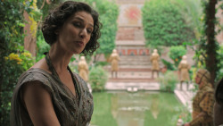 extant_GameOfThrones_6x01-TheRedWoman_2685