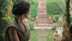 extant_GameOfThrones_6x01-TheRedWoman_2687