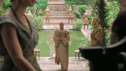 extant_GameOfThrones_6x01-TheRedWoman_2692
