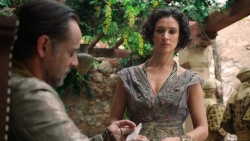 extant_GameOfThrones_6x01-TheRedWoman_2713