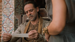 extant_GameOfThrones_6x01-TheRedWoman_2717