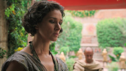 extant_GameOfThrones_6x01-TheRedWoman_2721