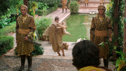 extant_GameOfThrones_6x01-TheRedWoman_2746