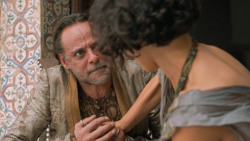 extant_GameOfThrones_6x01-TheRedWoman_2753