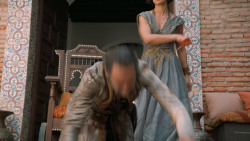 extant_GameOfThrones_6x01-TheRedWoman_2758