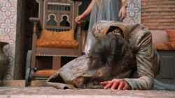 extant_GameOfThrones_6x01-TheRedWoman_2769