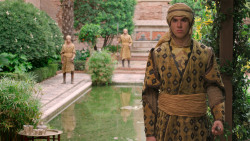 extant_GameOfThrones_6x01-TheRedWoman_2772