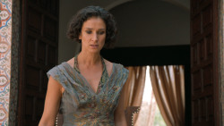 extant_GameOfThrones_6x01-TheRedWoman_2784