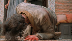 extant_GameOfThrones_6x01-TheRedWoman_2786