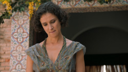 extant_GameOfThrones_6x01-TheRedWoman_2800