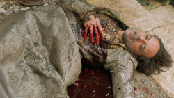 extant_GameOfThrones_6x01-TheRedWoman_2808