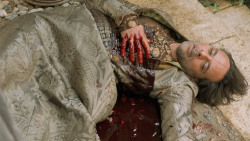 extant_GameOfThrones_6x01-TheRedWoman_2812