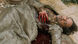 extant_GameOfThrones_6x01-TheRedWoman_2820