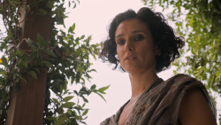 extant_GameOfThrones_6x01-TheRedWoman_2823