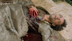 extant_GameOfThrones_6x01-TheRedWoman_2834