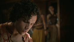 extant_GameOfThrones_6x01-TheRedWoman_2870