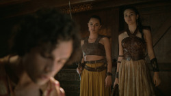 extant_GameOfThrones_6x01-TheRedWoman_2878