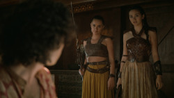 extant_GameOfThrones_6x01-TheRedWoman_2880