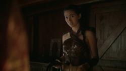 extant_GameOfThrones_6x01-TheRedWoman_2896