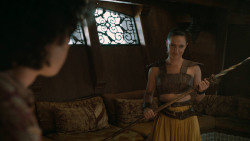 extant_GameOfThrones_6x01-TheRedWoman_2901