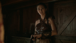 extant_GameOfThrones_6x01-TheRedWoman_2906