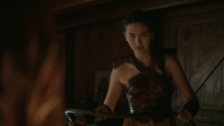 extant_GameOfThrones_6x01-TheRedWoman_2919