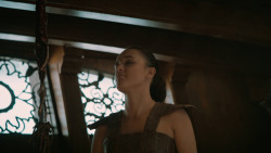 extant_GameOfThrones_6x01-TheRedWoman_2952