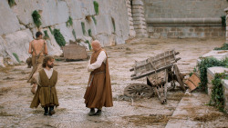 extant_GameOfThrones_6x01-TheRedWoman_2985