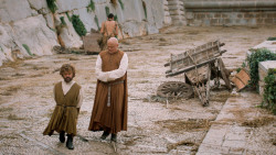 extant_GameOfThrones_6x01-TheRedWoman_2990