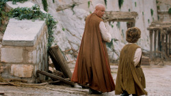 extant_GameOfThrones_6x01-TheRedWoman_3011