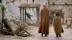 extant_GameOfThrones_6x01-TheRedWoman_3016