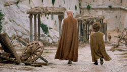 extant_GameOfThrones_6x01-TheRedWoman_3018