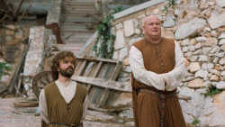 extant_GameOfThrones_6x01-TheRedWoman_3025