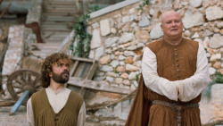 extant_GameOfThrones_6x01-TheRedWoman_3029