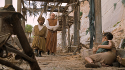 extant_GameOfThrones_6x01-TheRedWoman_3042