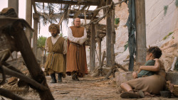 extant_GameOfThrones_6x01-TheRedWoman_3043
